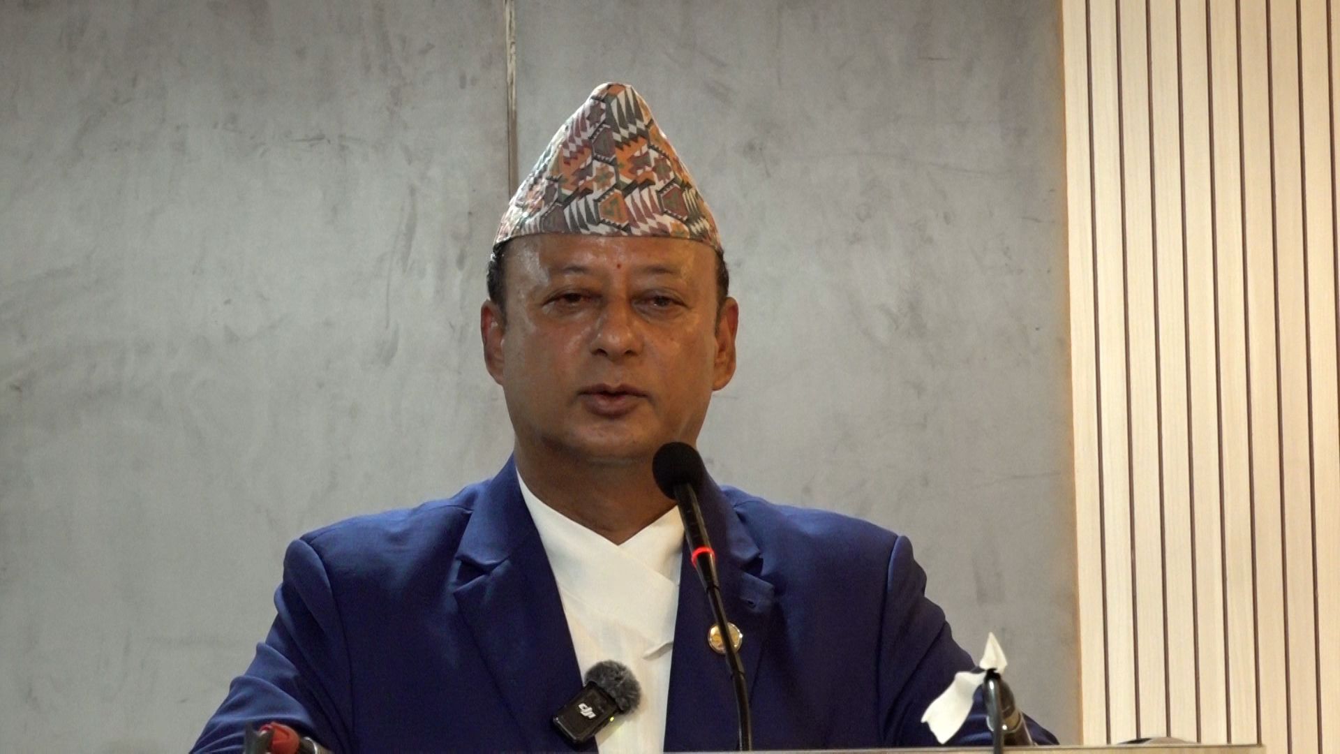 २४ औँ घण्टा विद्युत आपूर्ति गर्ने चाहना पूरा गर्न सकिएनः मन्त्री खड्का